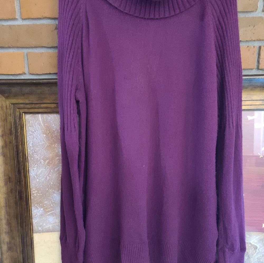 Time & Tru Sweater Medium - Picture 9 of 11